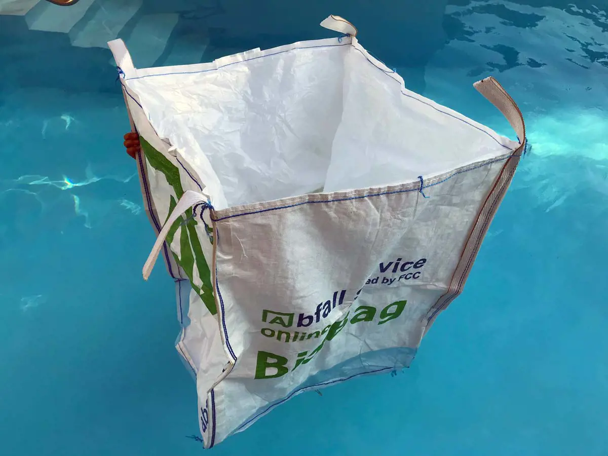 big-bag-im-pool-abfall-service-online
